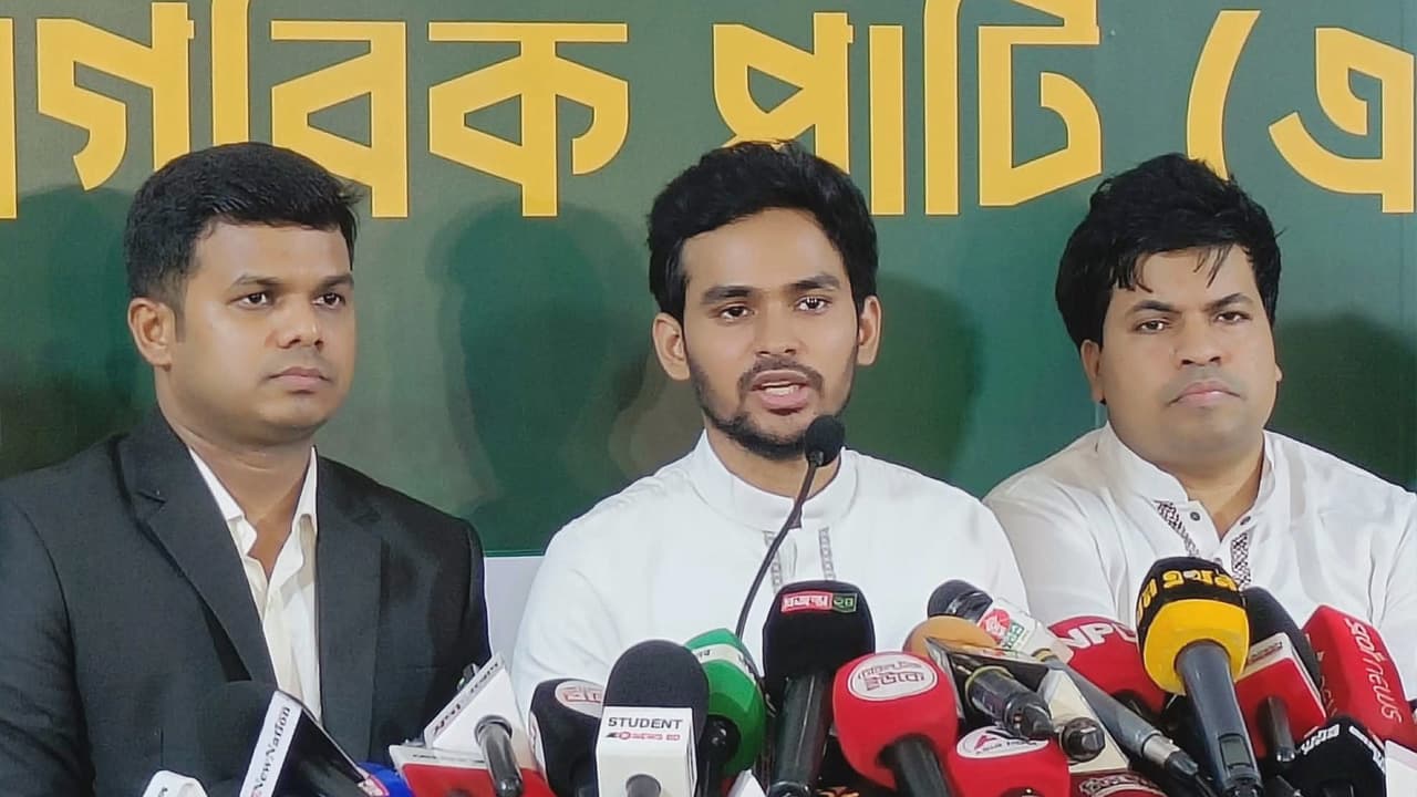 শেখ হাসিনার সংবাদ সম্মেলন সার্বভৌমত্বের জন্য হুমকি: আসিফ মাহমুদ
