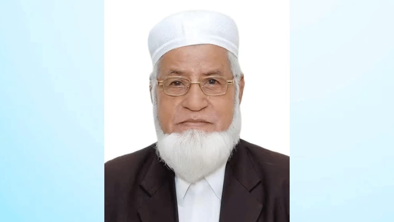 চাঁদপুরে মামলা পরিচালনাকালে প্রবীণ আইনজীবী রুহুল আমিনের মৃত্যু