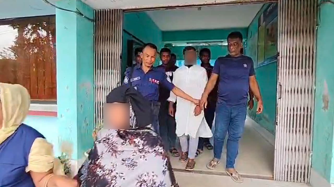 বেগমগঞ্জে পর্নোগ্রাফি চক্রের পর্দাফাঁস: দুই সন্তানসহ দম্পতি ও আরও একজনকে গ্রেপ্তার