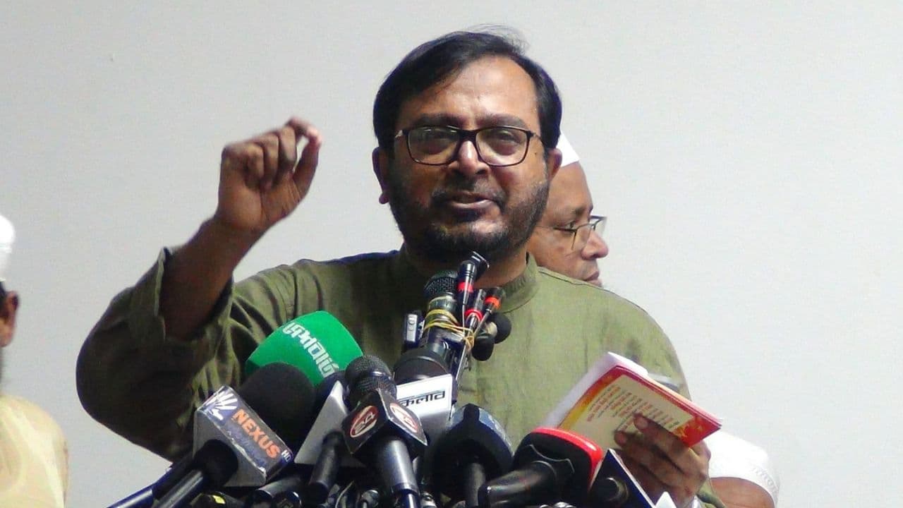 ৩১ দফার প্রতিশ্রুতি রক্ষা না করাই কি জুলাই সনদ পালনের নমুনা: মজিবুর রহমান মঞ্জু