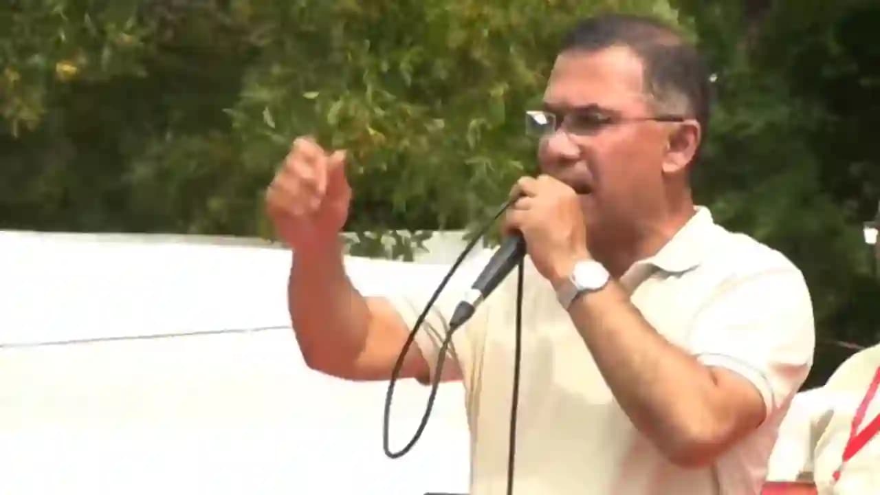 সুখে-দুঃখে মানুষের পাশে থাকাই সরকারের দায়িত্ব: প্রধানমন্ত্রী