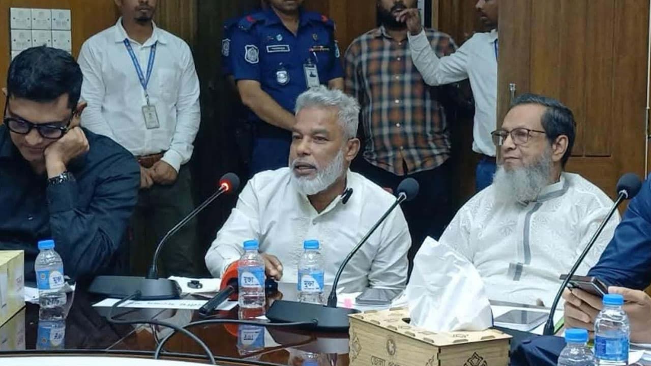 নারায়ণগঞ্জ পুলিশে গোপালগঞ্জবাসীদের তালিকা চাইলেন এমপি আজহারুল ইসলাম মান্নান