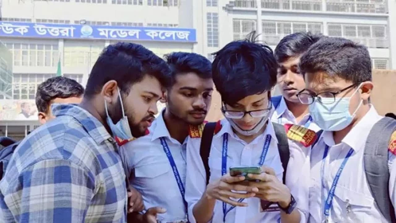 একাদশে ভর্তিতে বড় ধাক্কা: খালি থাকবে সাড়ে ১৩ লাখ আসন