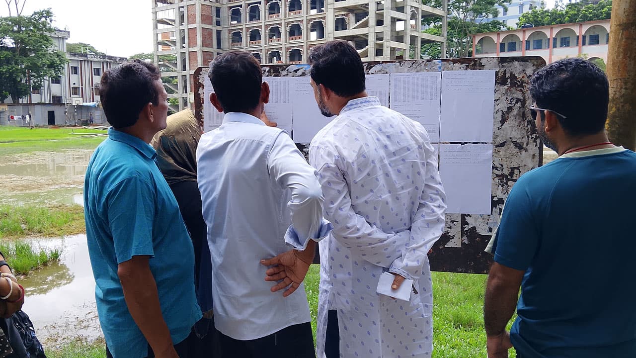 বরিশাল বোর্ডে পাসের হারে এবারও শীর্ষে পিরোজপুর