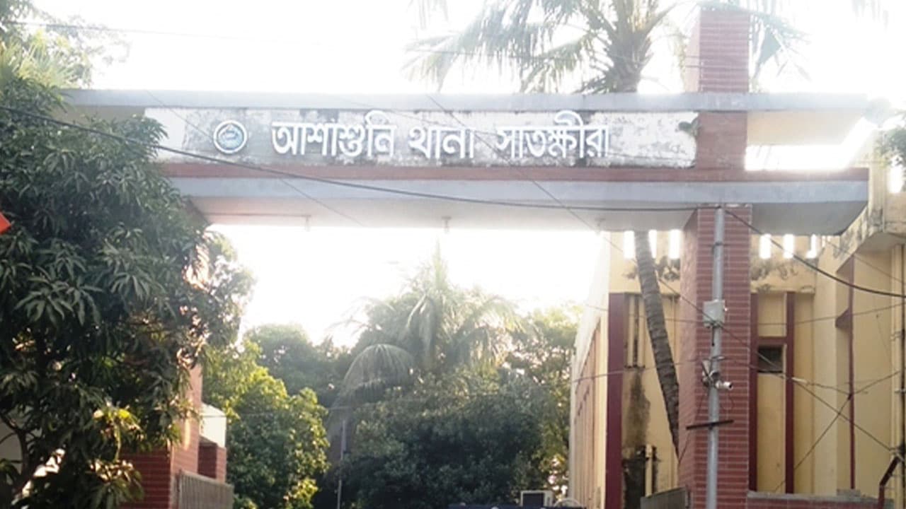 সাতক্ষীরায় বাকপ্রতিবন্ধী নারীকে ধর্ষণের দায়ে ঘের মালিক গ্রেপ্তার