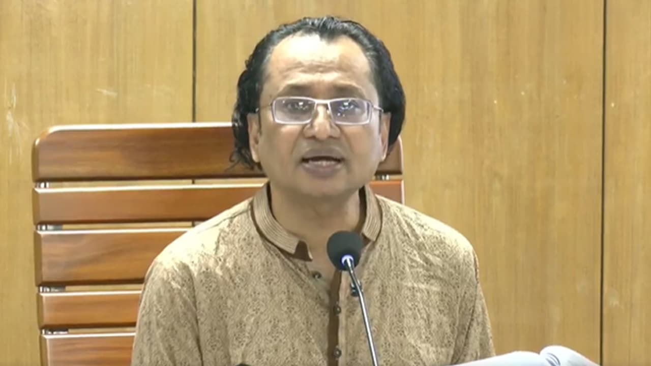 নাগরিক ও সাংবিধানিক অধিকার নিশ্চিত করা হবে, বললেন তথ্য উপদেষ্টা