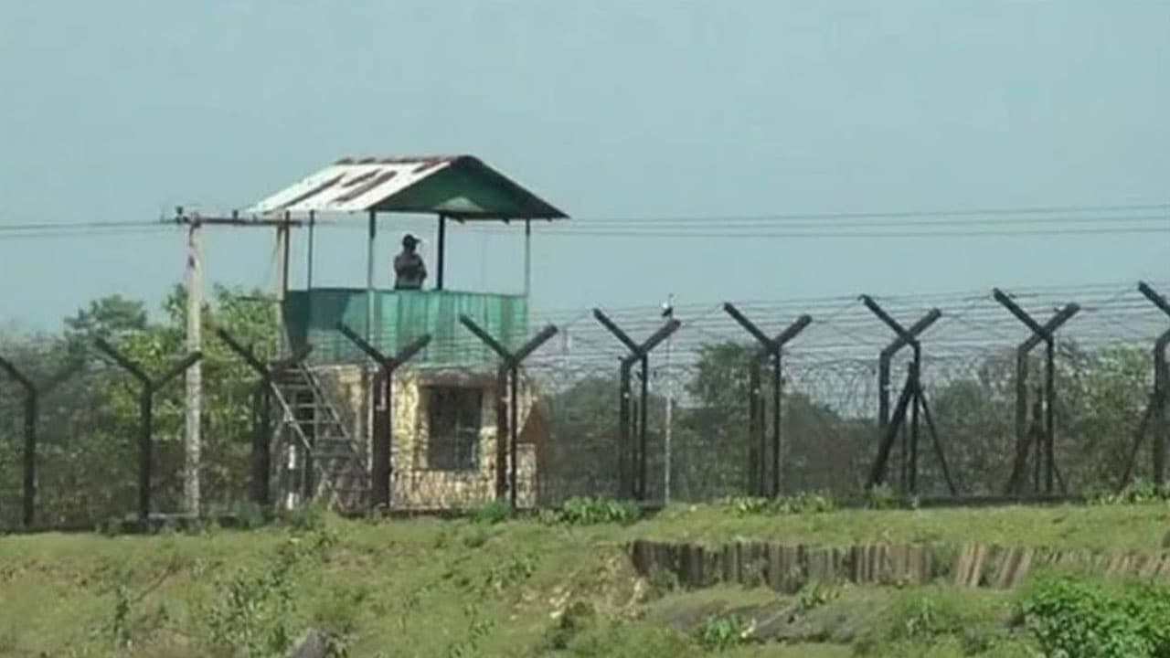 কুড়িগ্রাম সীমান্তে বিএসএফ-এর হাতে বাংলাদেশি যুবক আটক
