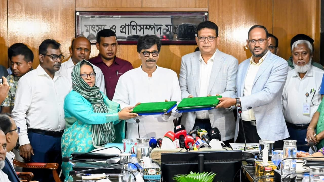 এভিয়ান ইনফ্লুয়েঞ্জা ও গোটপক্স ভ্যাকসিনের বাণিজ্যিক উৎপাদন হবে: কৃষিমন্ত্রী
