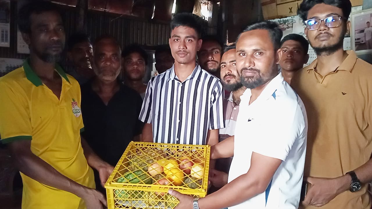 এসএসসিতে জিপিএ-৫, কিন্তু আর্থিক সংকটে মিষ্টিহীন বিজয়