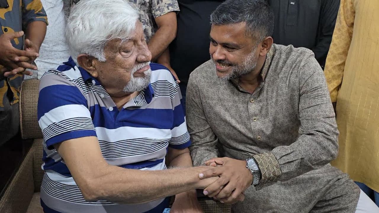 এমপি নাছির চৌধুরীর পারিবারিক কলহ: সমঝোতার আহ্বান জানিয়ে খোলা চিঠি