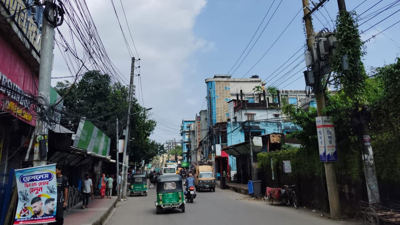সিলেটে তীব্র দাবদাহ ও লোডশেডিংয়ে জনজীবন বিপর্যস্ত