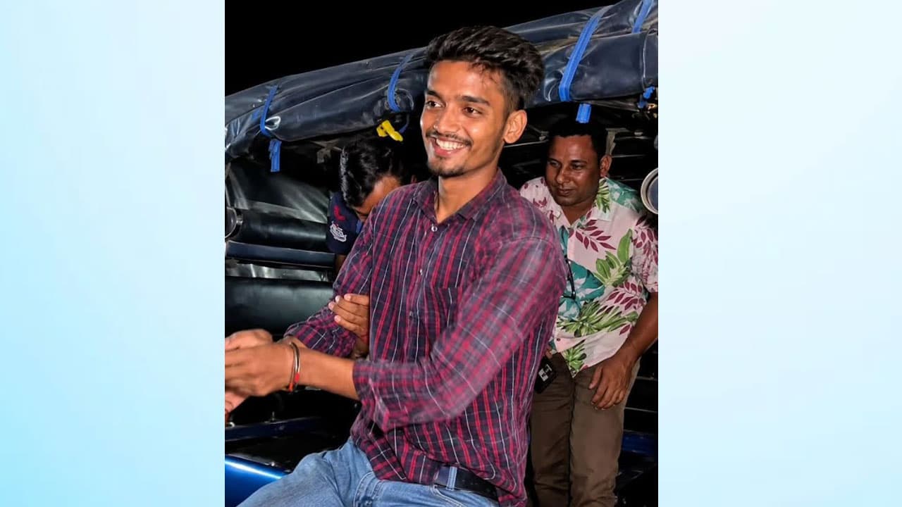 ঠাকুরগাঁওয়ে নিরাপত্তাকর্মীকে হত্যা, ছেলেকে পুলিশের হাতে সোপর্দ করলেন বাবা