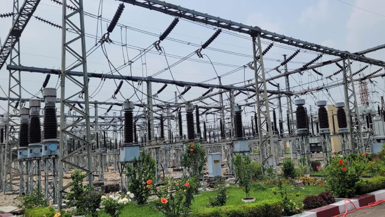 ময়মনসিংহে দিনে-রাতে ১৫ ঘণ্টার লোডশেডিংয়ে চরম দুর্ভোগ