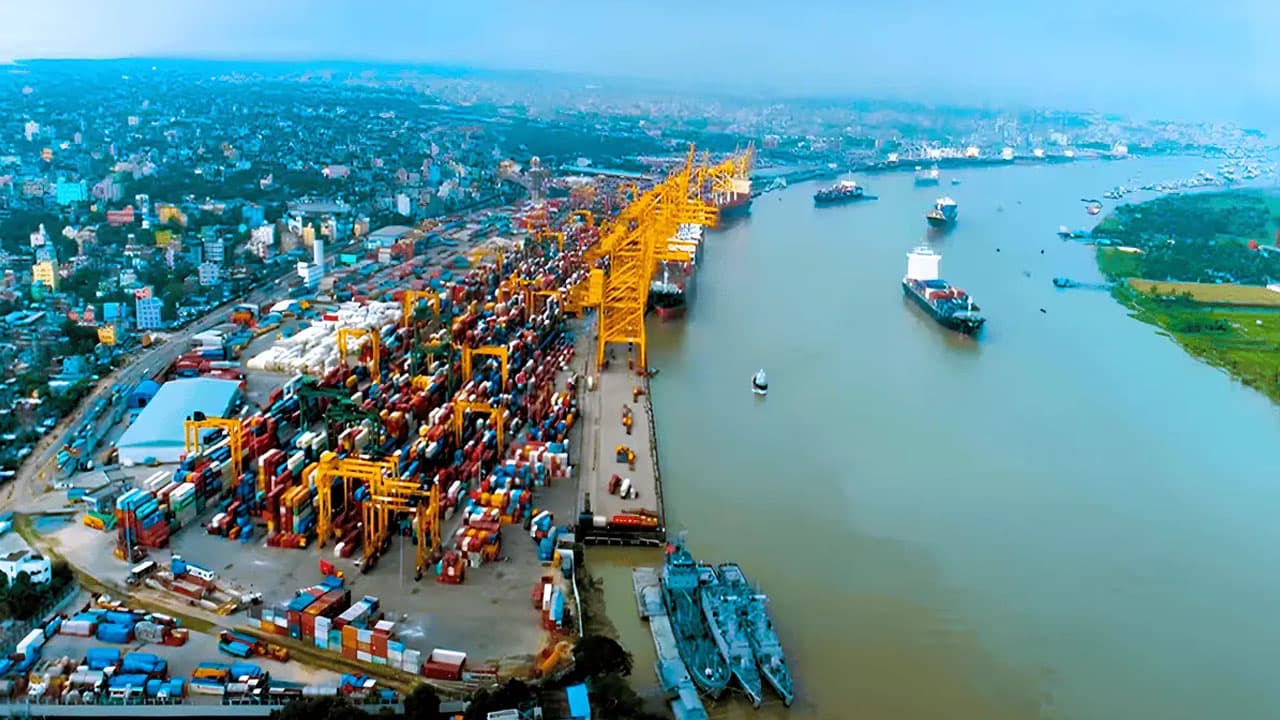 চট্টগ্রাম বন্দরে রপ্তানি কনটেইনার লোডিংয়ে নতুন রেকর্ড