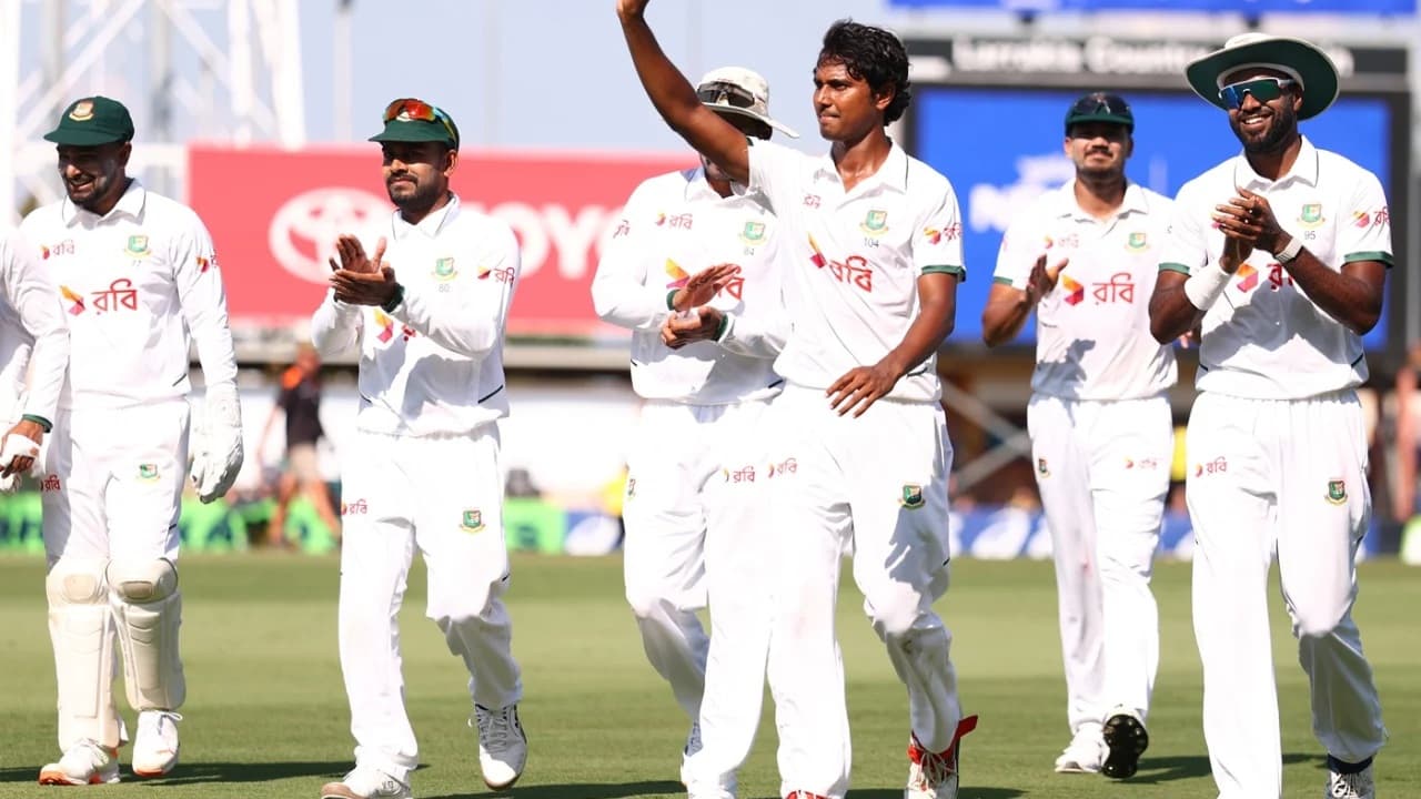 হাসানের ক্যারিয়ারসেরা বোলিংয়ে ২০০ রানের আগেই গুটিয়ে গেল অস্ট্রেলিয়া