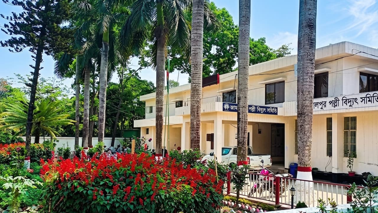 তীব্র লোডশেডিংয়ে জামালপুরে জনরোষ, নিরাপত্তা চেয়ে প্রশাসনের কাছে পল্লী বিদ্যুতের চিঠি