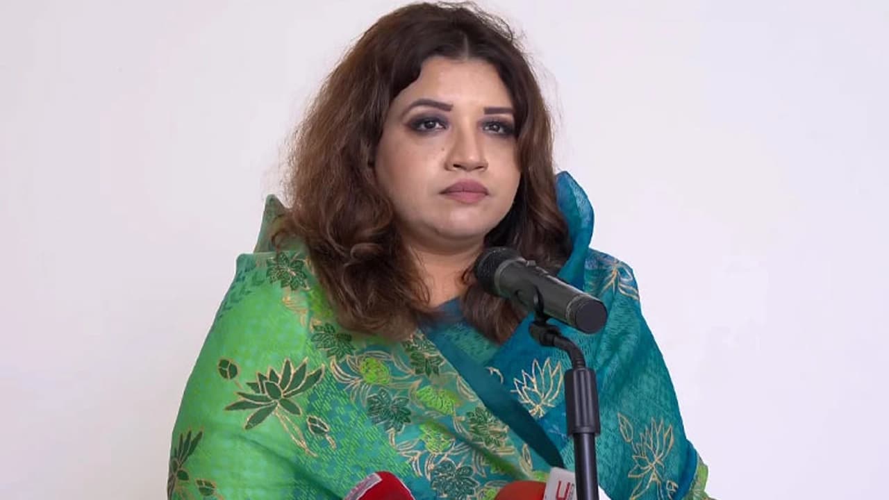 প্রধানমন্ত্রীর ভারত সফর নিয়ে শামা ওবায়েদ: 'এক মাসে বহু কিছু হতে পারে'