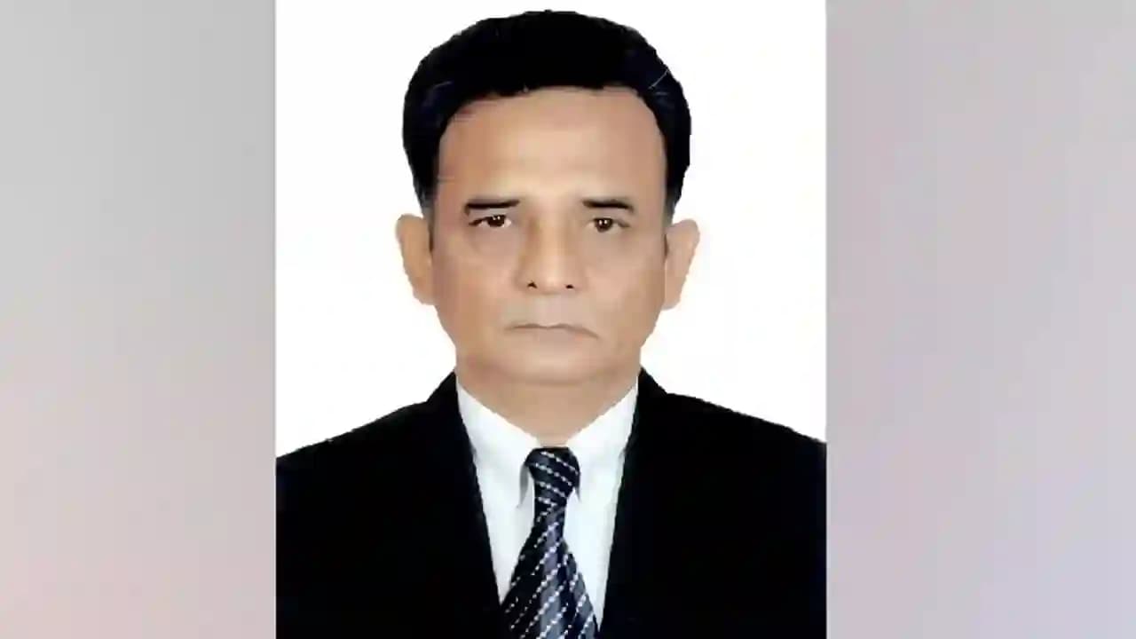 সাবেক এমপি ও বিমান বাহিনীর সাবেক প্রধান এয়ার ভাইস মার্শাল (অব.) রফিকুল ইসলাম মারা গেছেন
