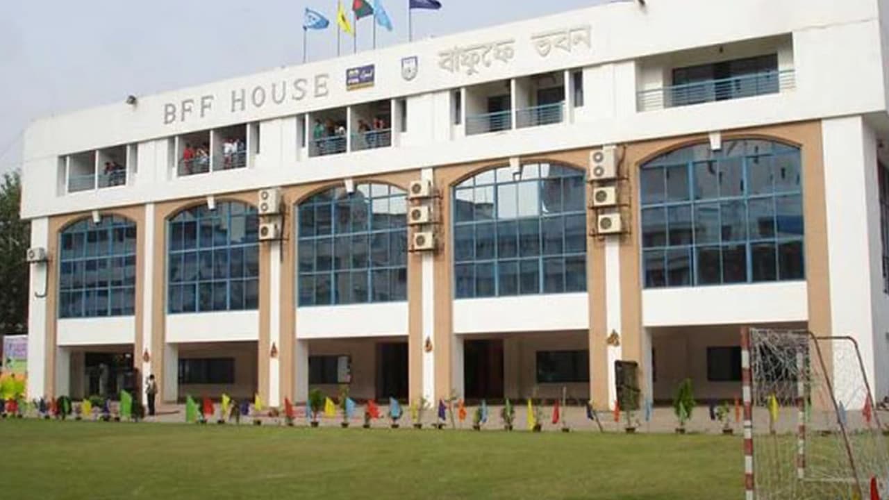 লাইসেন্সিং ও খেলোয়াড় নিবন্ধনে আরও সময় দিল বাফুফে, স্বস্তি তিন ক্লাবের