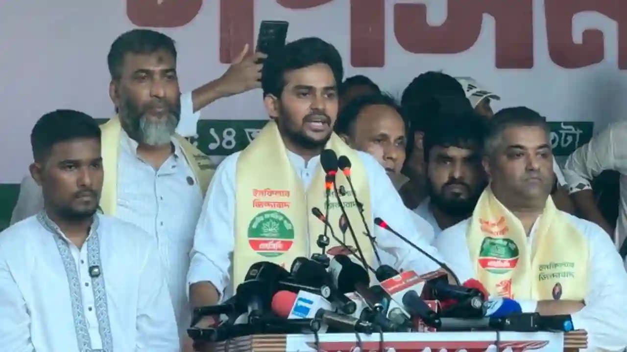 গণহত্যার আসামিদের ফেরত না আনা পর্যন্ত ভারতের সঙ্গে সুসম্পর্ক অসম্ভব: আসিফ মাহমুদ