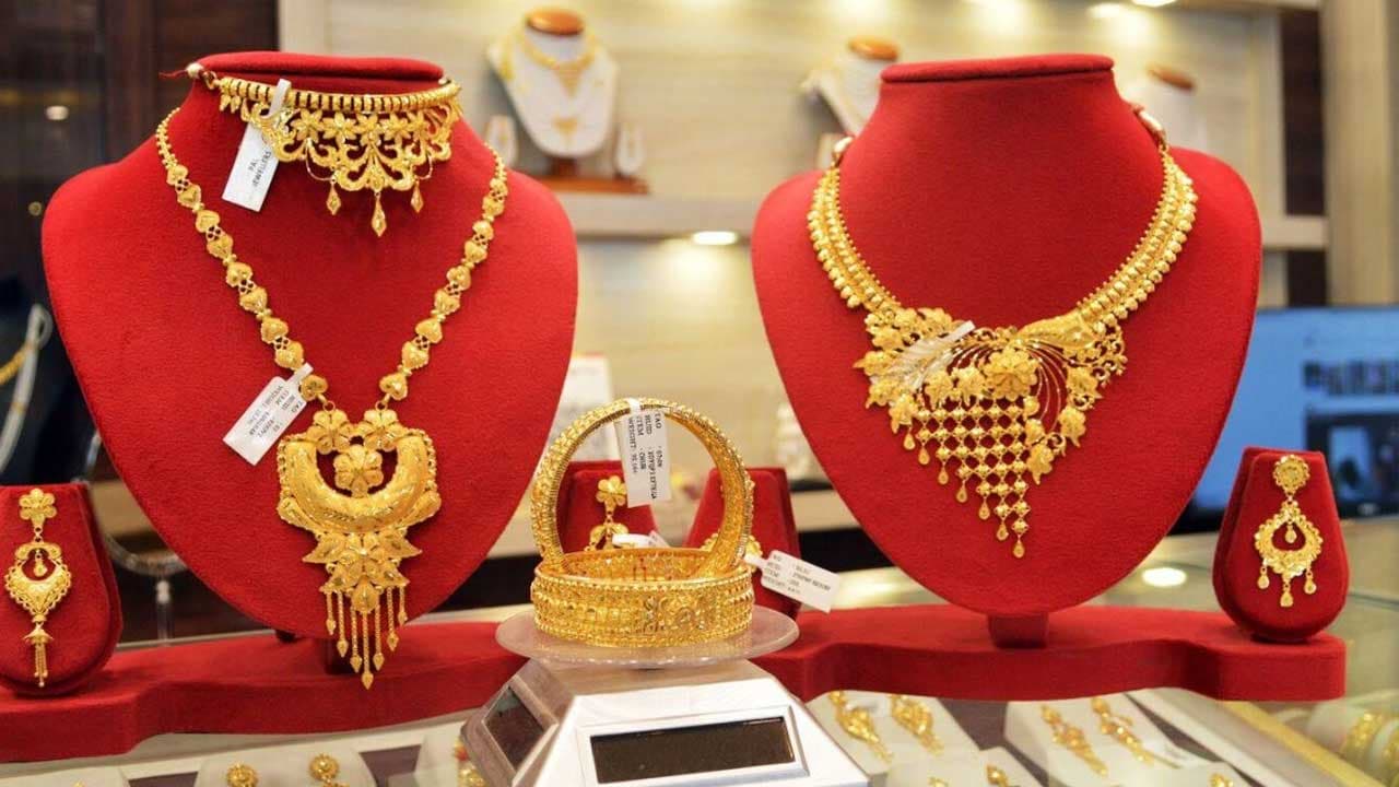 স্বর্ণের দাম কমালো বাজুস, নতুন মূল্য তালিকা কার্যকর
