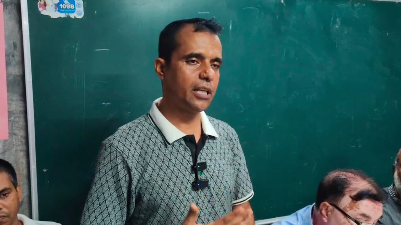 মাদক ব্যবসায়ীর ১০০ কোটি টাকাও নেব না: পিরোজপুরে ওসির ঘোষণা
