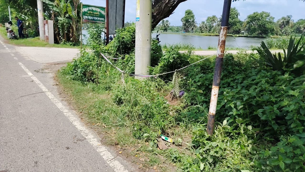 যশোরে ককটেল বিস্ফোরণে যুবক গুরুতর আহত