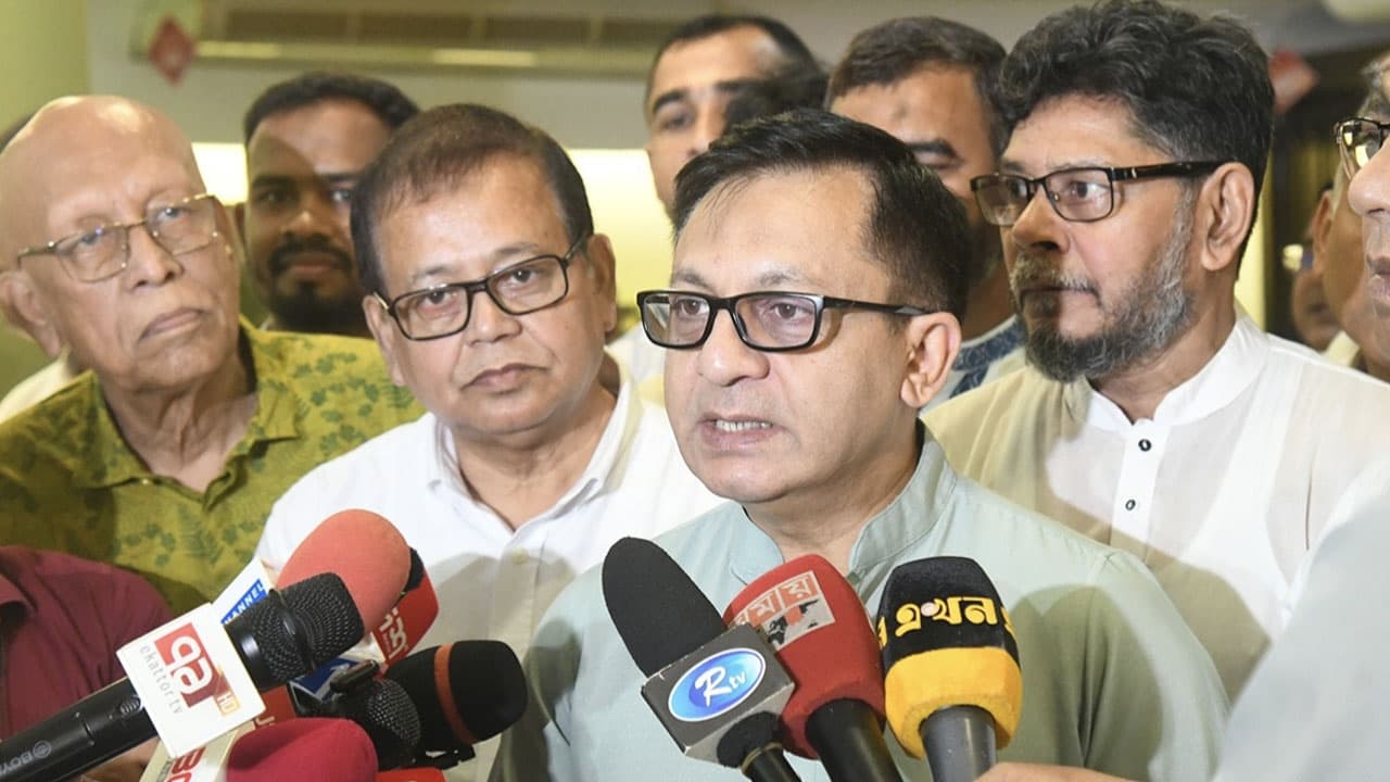 গ্যাস সংকটের স্থায়ী সমাধানে ২ বছর সময় লাগতে পারে: বাণিজ্যমন্ত্রী