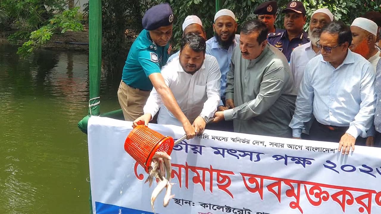 রাজশাহী থেকে কার্গো ফ্লাইটে মাছ রপ্তানির উদ্যোগ নেওয়া হবে: ভূমিমন্ত্রী
