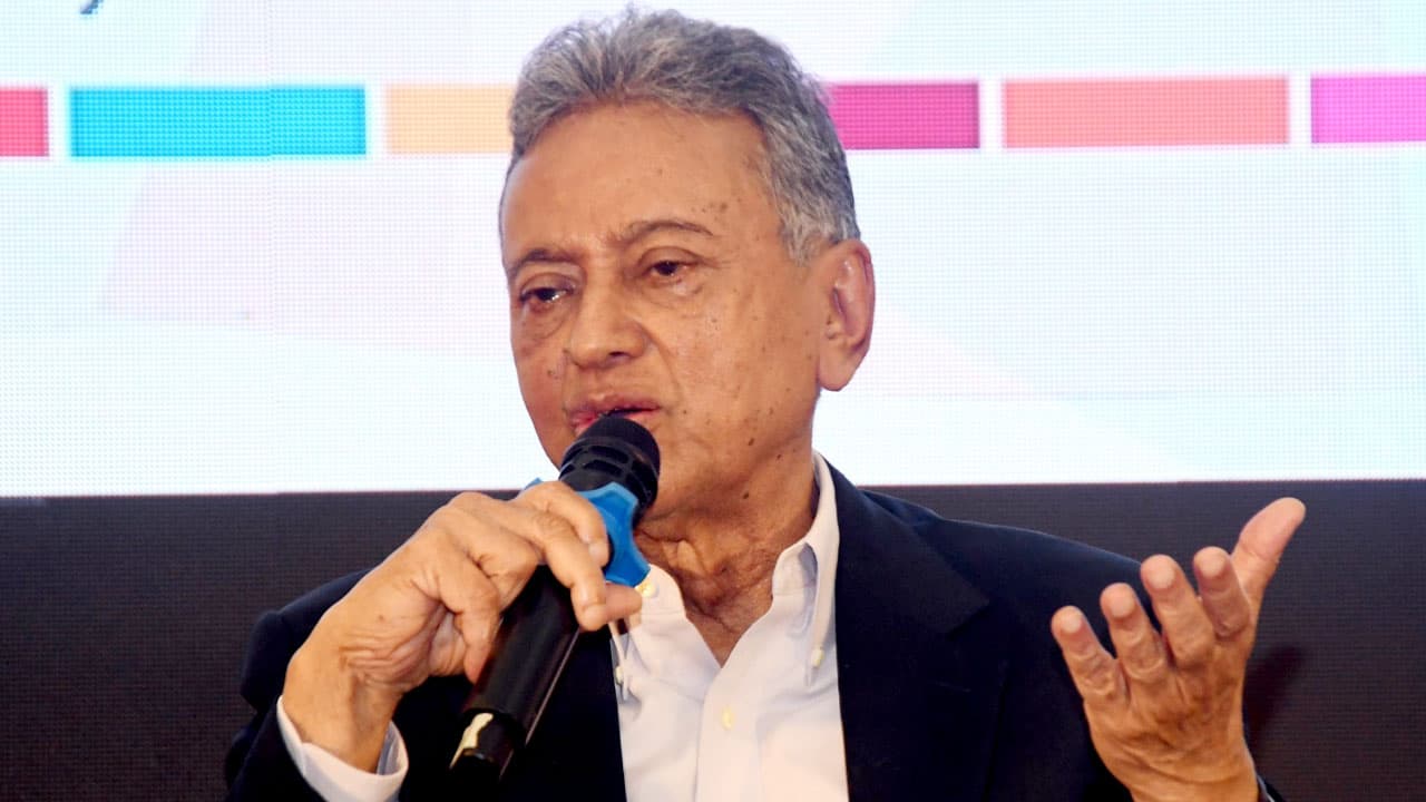 জ্বালানি সংকট কাটাতে অন্তত দুই বছর সময় লাগবে: অর্থমন্ত্রী
