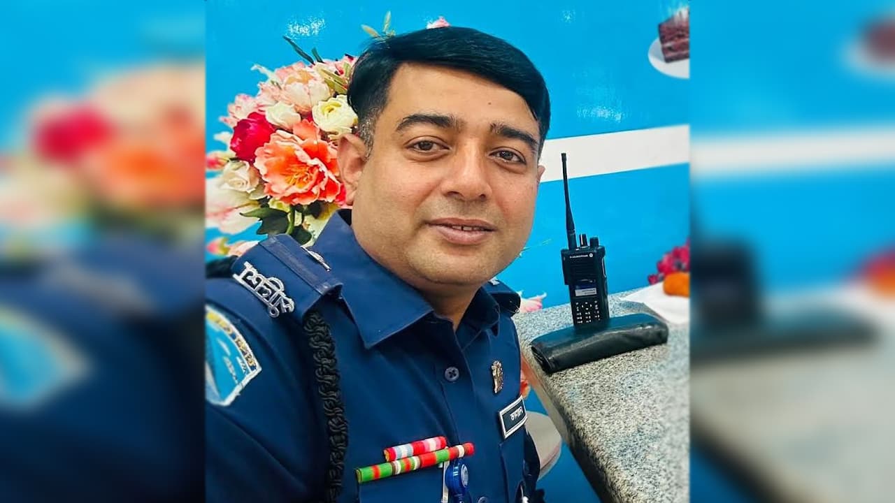 চাঁদা দাবি ও নির্যাতনের অভিযোগ: সাভার মডেল থানার এসআই-এর বিরুদ্ধে মামলা