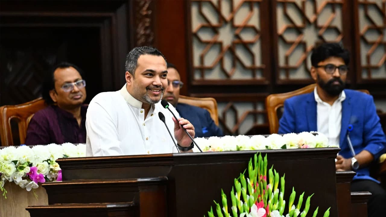 সরকারের ১৮০ দিনের পথচলা জনগণের প্রতি দায়বদ্ধতার প্রতিফলন: মাহদী আমিন