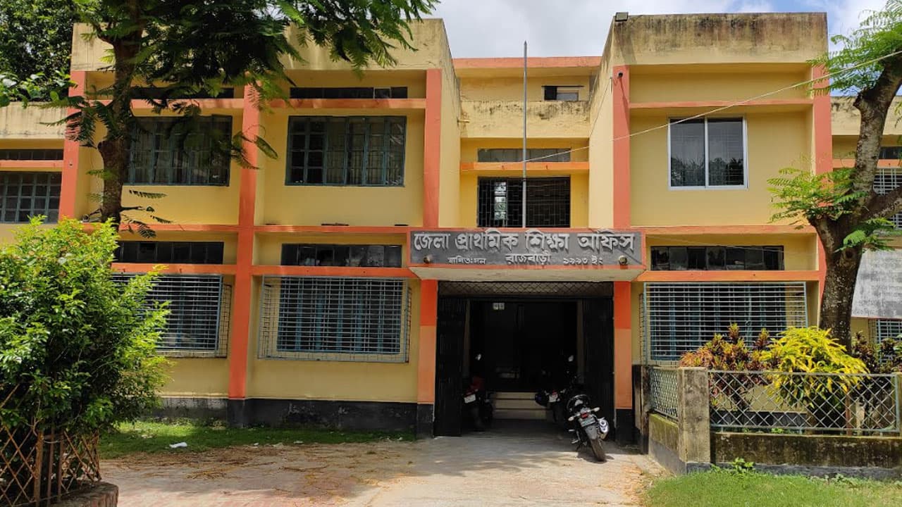 রাজবাড়ীর ৪৮১টি প্রাথমিক বিদ্যালয়ের ২৭৯টিতেই নেই স্থায়ী প্রধান শিক্ষক