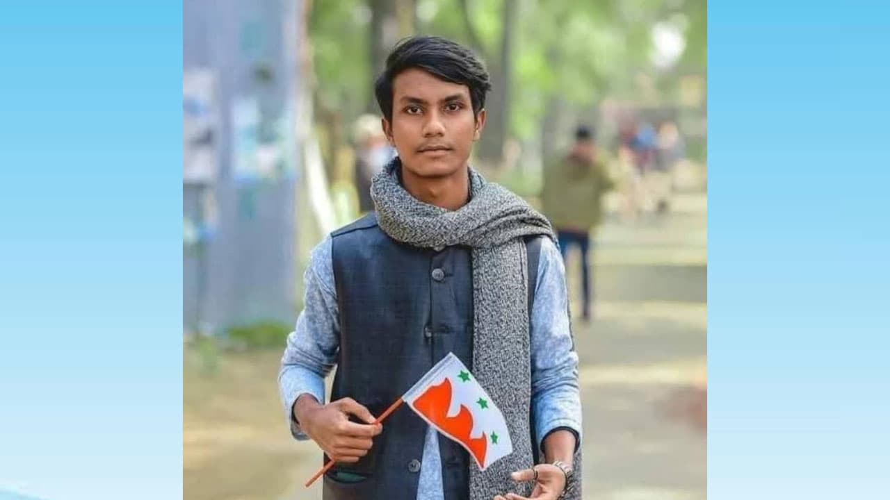 বিতর্কের মুখে ফ্যামিলি কার্ড শুমারির দায়িত্ব ছাড়লেন নিষিদ্ধ ছাত্রলীগ নেতা