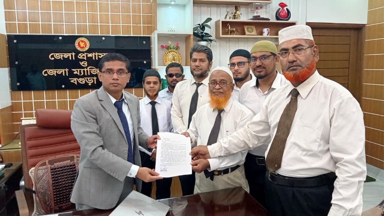 জুলাই সনদ বাস্তবায়নে ব্যর্থতা ও বিচার বিভাগের স্বাধীনতা ইস্যুতে বগুড়ায় সাত আইন কর্মকর্তার পদত্যাগ