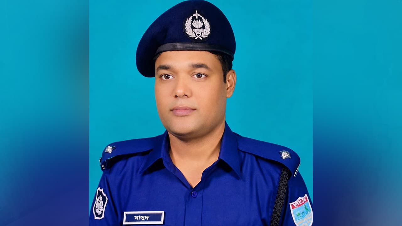 থানার গারদ থেকে আ.লীগ নেতাকর্মীদের ভিডিও বার্তা, ওসিসহ ৩ পুলিশ কর্মকর্তাকে প্রত্যাহার