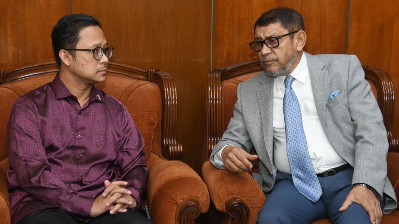 মালয়েশিয়ায় চিকিৎসকদের লিভার ও কিডনি প্রতিস্থাপন প্রশিক্ষণের আগ্রহ স্বাস্থ্যমন্ত্রীর