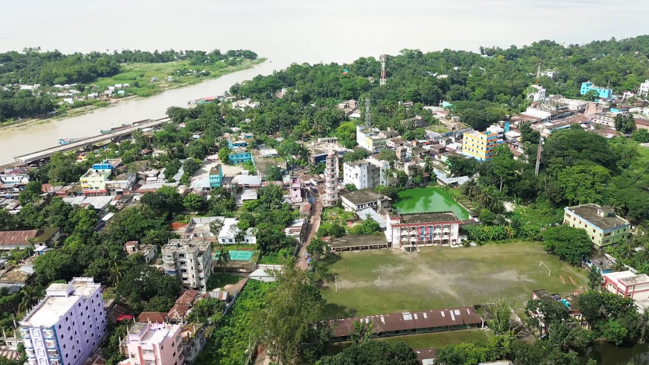 নড়িয়ায় প্রবাসি আয়ে বদলে যাচ্ছে অর্থনীতি, বাড়ছে সামাজিক সংকট