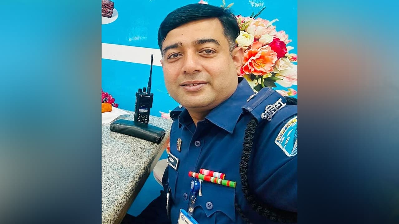 ঘুষ নেওয়ার অভিযোগে সাভার মডেল থানার এসআই প্রত্যাহার