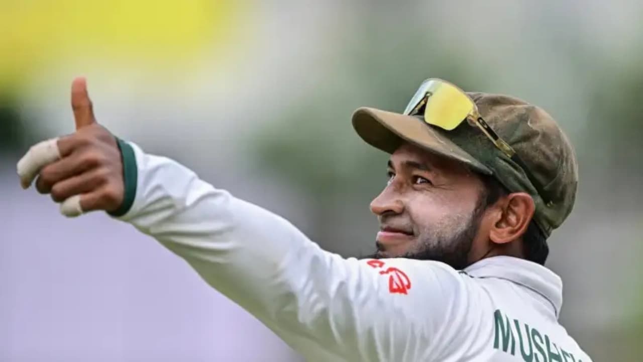 ম্যাকে টেস্টে সাত হাজার রানের মাইলফলকের সামনে মুশফিক
