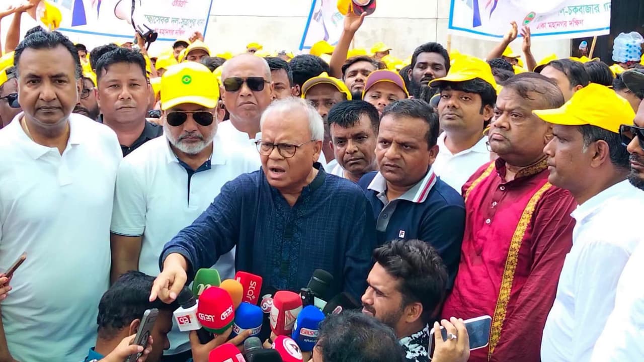 সব দেশের সঙ্গে সমতার ভিত্তিতে বন্ধুত্ব চায় বাংলাদেশ: রুহুল কবির রিজভী