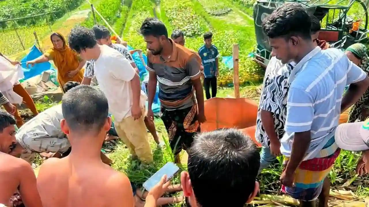 কিশোরগঞ্জে ট্রাকের ধাক্কায় স্বামী-স্ত্রীর মৃত্যু, আহত ৩