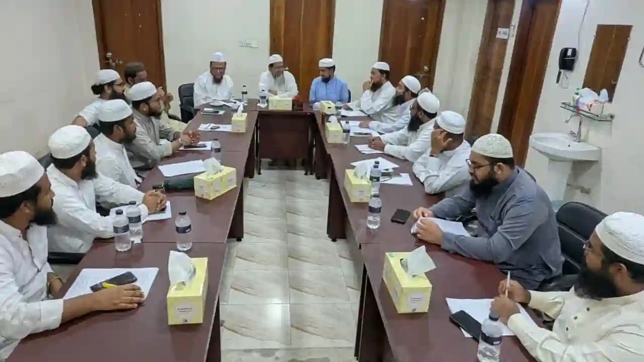 আলেম সাংবাদিকদের সঙ্গে আল-হাইআতুল উলয়ার মতবিনিময় সভা
