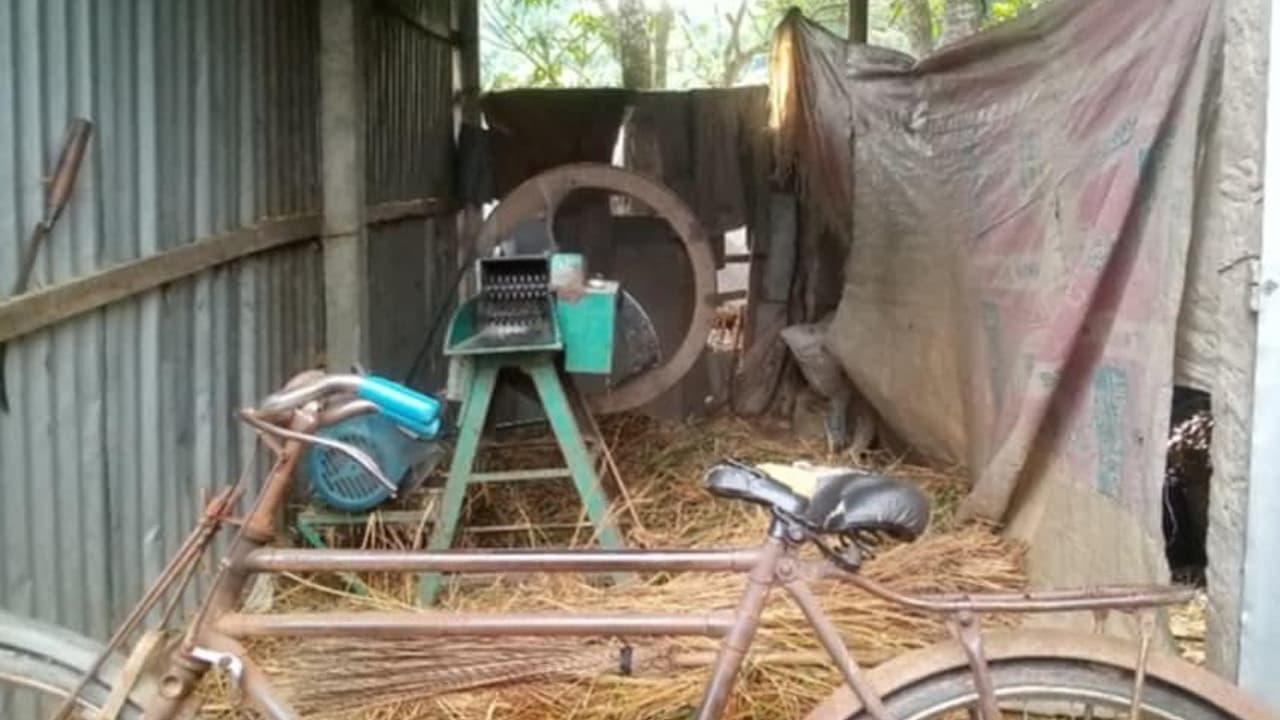 রাজবাড়ীতে ঘাস কাটার মেশিন চালু করতে গিয়ে বিদ্যুৎস্পৃষ্ট হয়ে বৃদ্ধের মৃত্যু