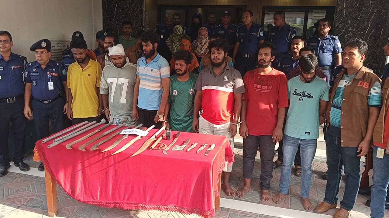 মামলা প্রত্যাহার না করায় যুবনেতাকে হত্যা, ১১ গ্রেপ্তার