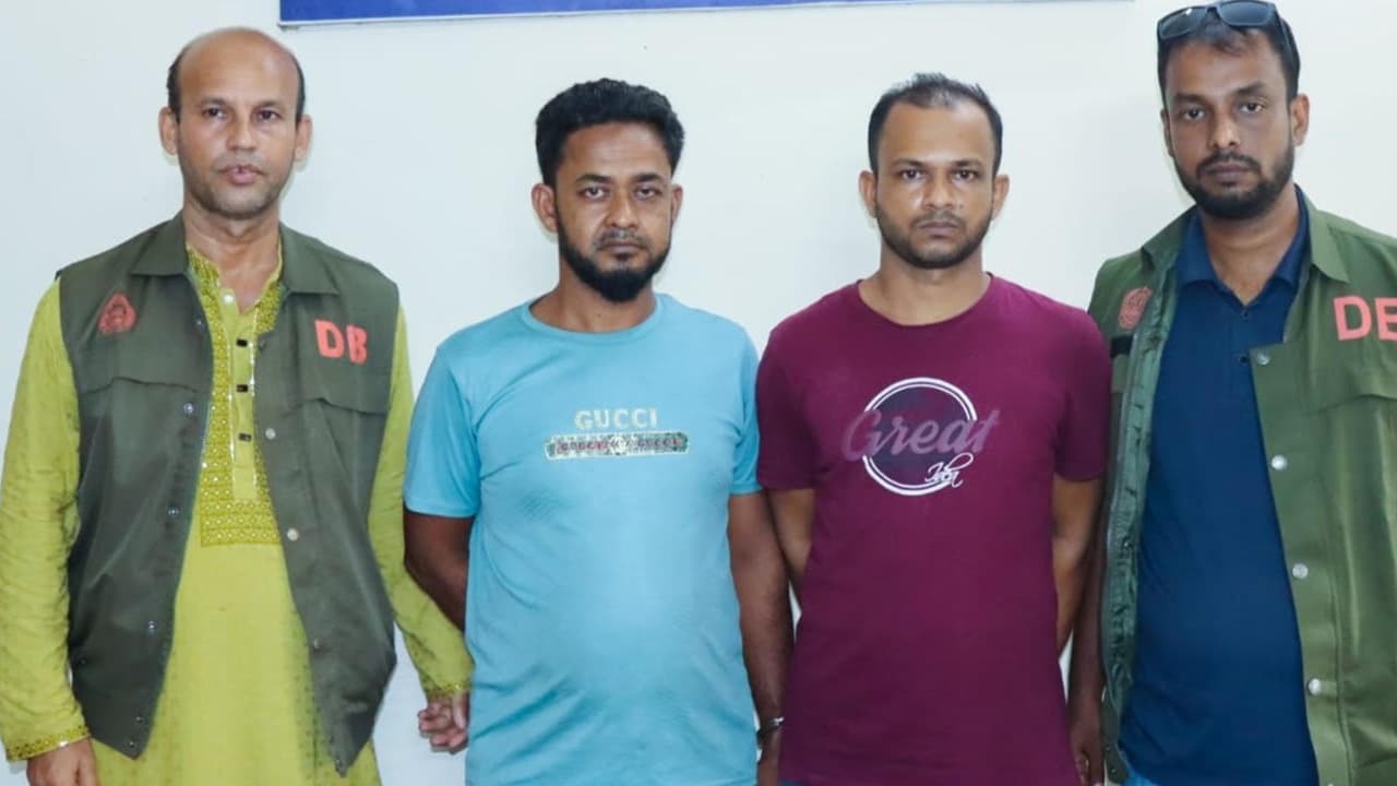 ফেসবুকে ইলিশ বিক্রির নামে প্রতারণা, গ্রেপ্তার ২