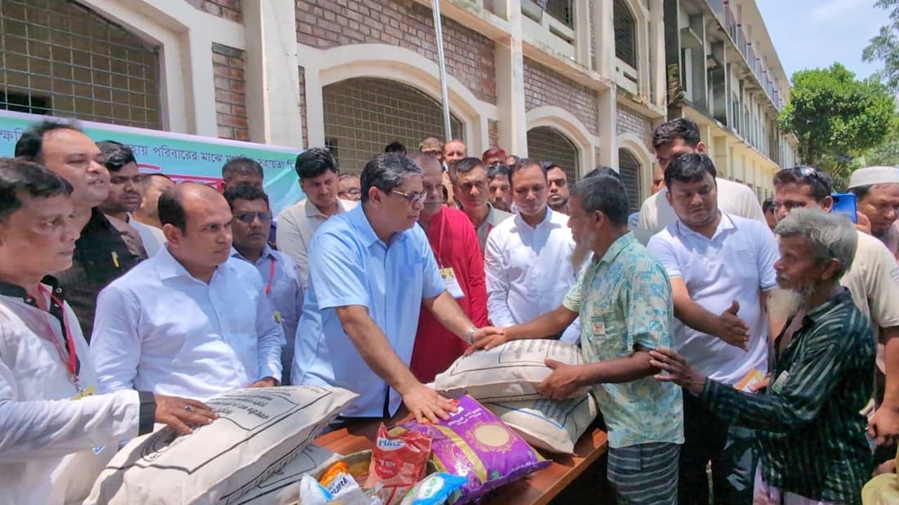 দেশে সত্যিকারের গণতন্ত্র বিরাজ করছে: প্রতিমন্ত্রী শাহে আলম