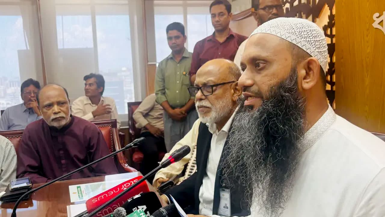 ভুল বোঝাবুঝি আলোচনার মাধ্যমে দূর হবে: ধর্ম প্রতিমন্ত্রী