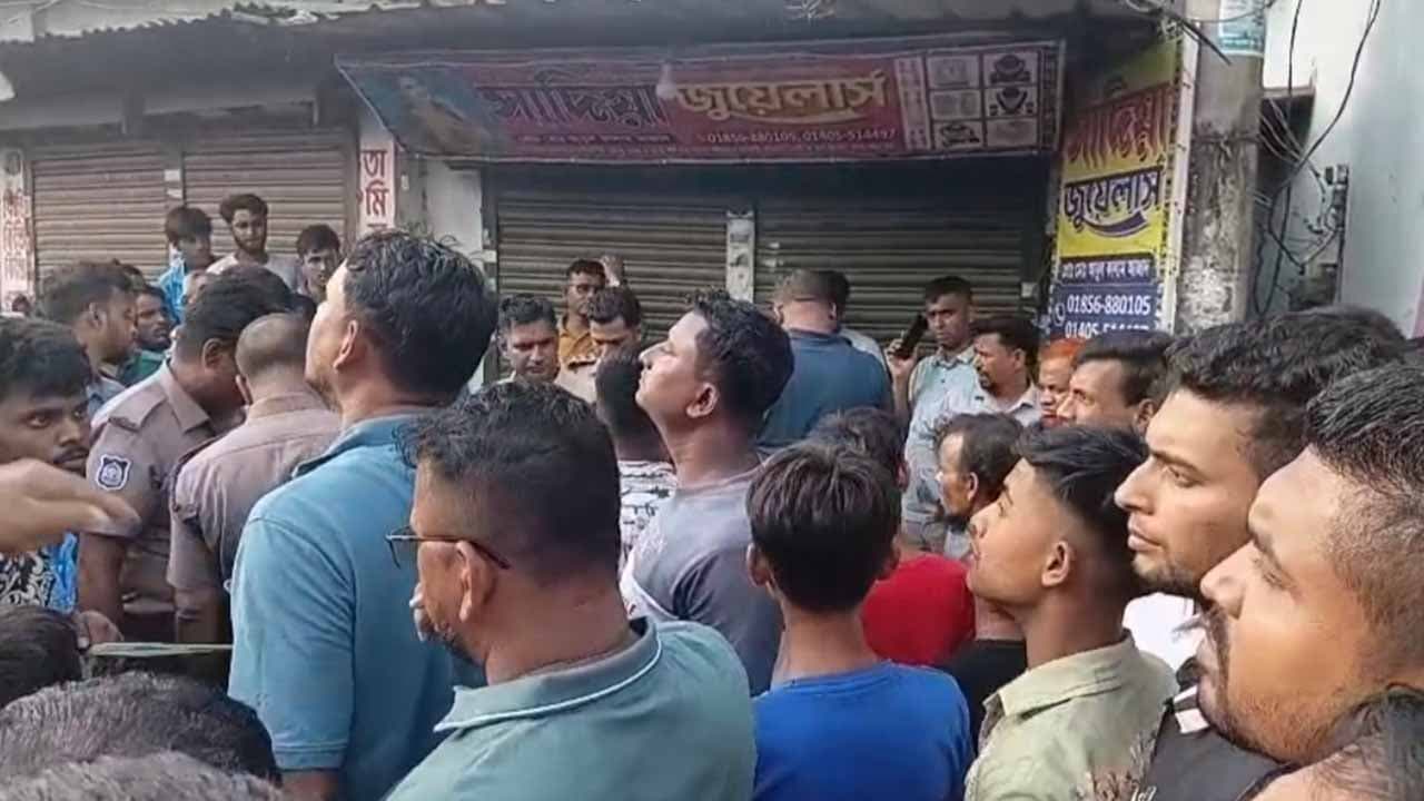 দোকান খুলতেই মিলল স্বর্ণ ব্যবসায়ীর গলাকাটা মরদেহ