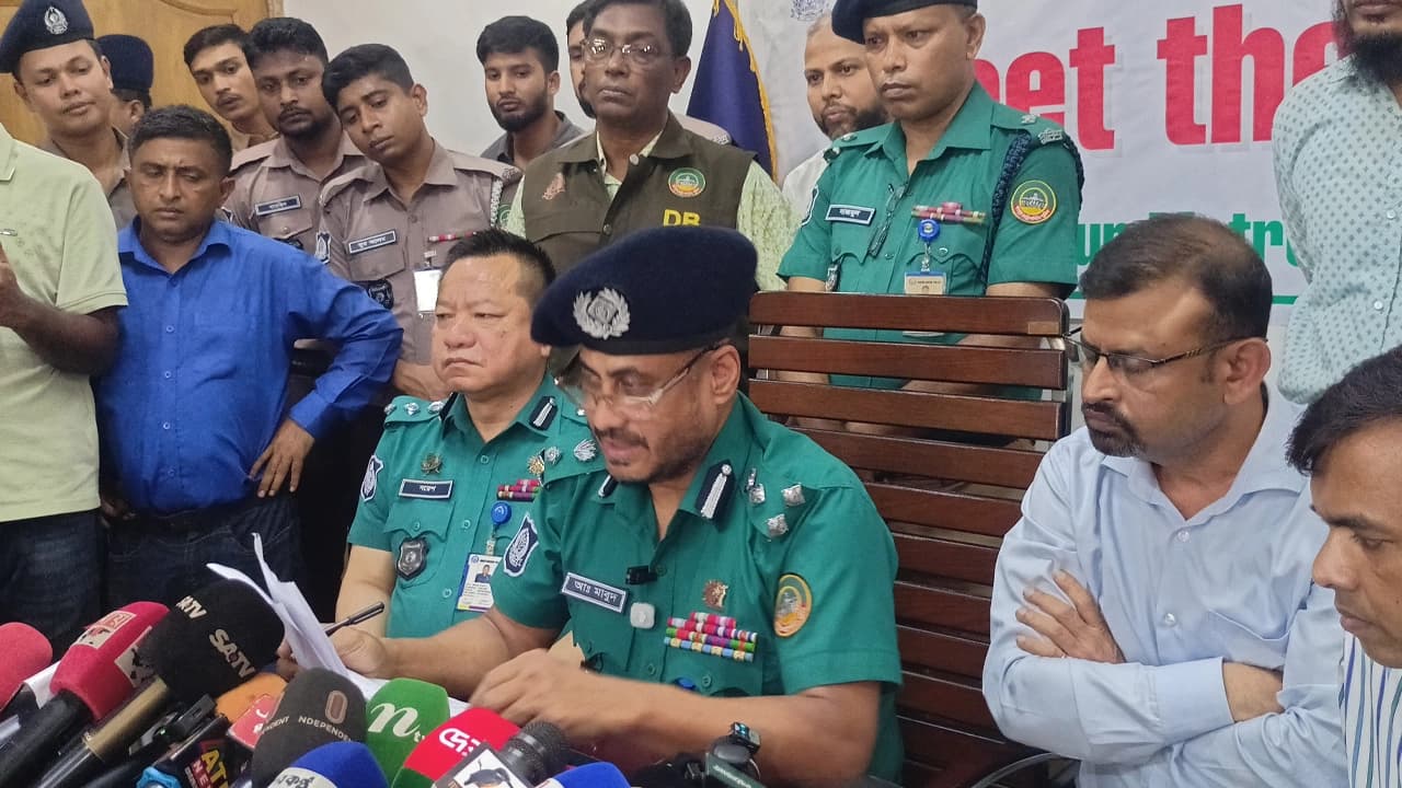 রংপুরে ৪ খুন: পুলিশের বক্তব্য ঘিরে ধোঁয়াশা